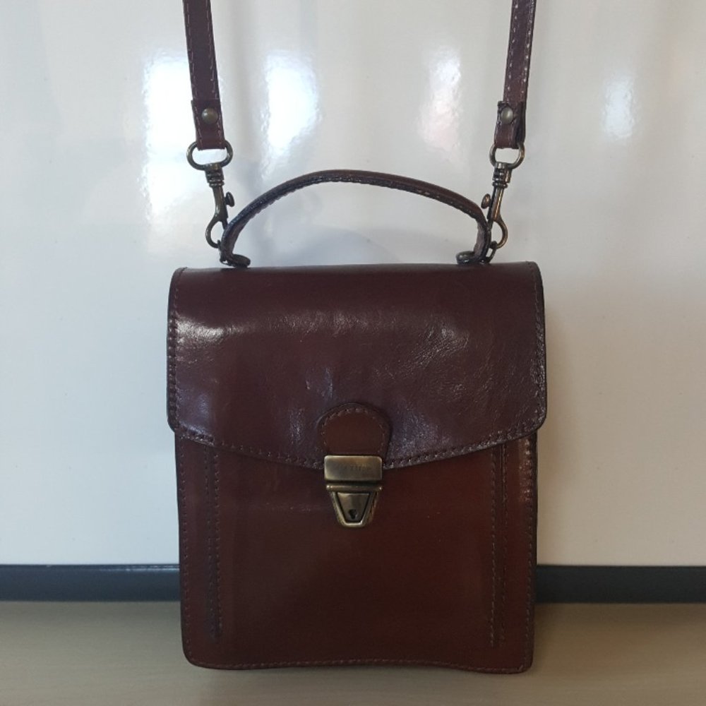 Leather Crossbody Satchel Bag in Dark Brown